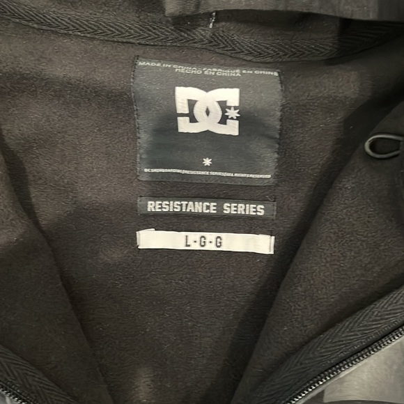 DC Camo hoodie. Size L. NWOT. - Picture 5 of 7